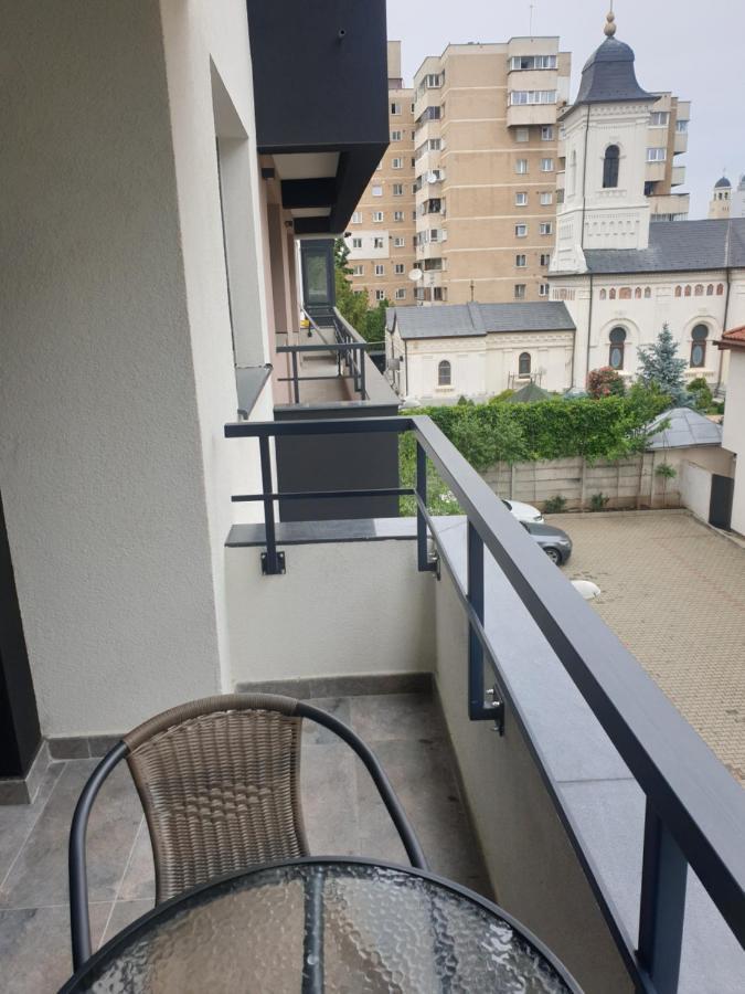 Topaz Central Apartment Bacau Bagian luar foto